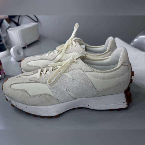 New Balance 327 Turtledove Size 10 - Picture 2 of 7